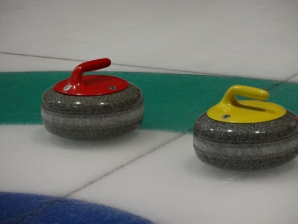 closeup-gendai-curling-fortius